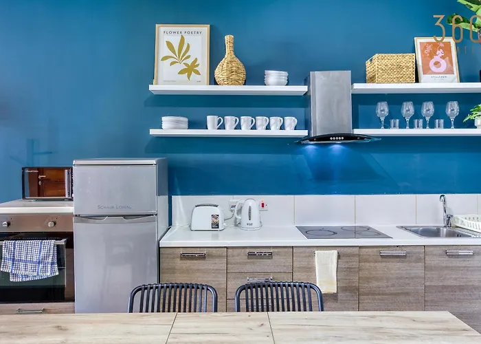 A Lovely And Cosy 3br In The Centre Of By 360 Estates