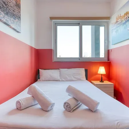 A Lovely And Cosy 3br In The Centre Of By 360 Estates *