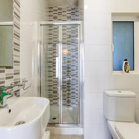 A Lovely And Cosy 3br In The Centre Of By 360 Estates Gzira